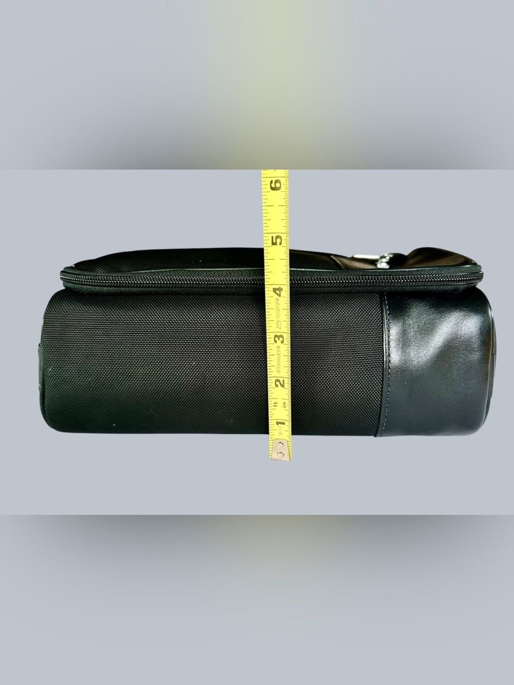 Tumi Arrivé Barajas Leather Toiletries travel kit - Picture 9 of 13